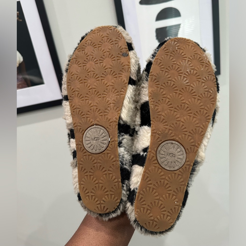 Ugg Fluff Yeah - image 3